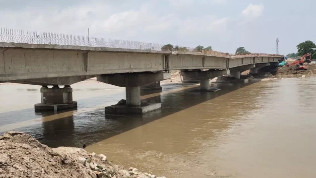 24 06 2023 kishanganj bridge news 23450663