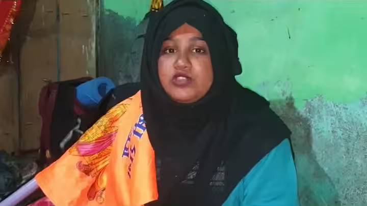 Ramlala Muslim Lady