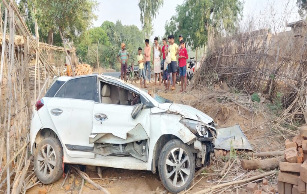 Horrible Road Accident In Jamui Of Bihar 3 Youth Died