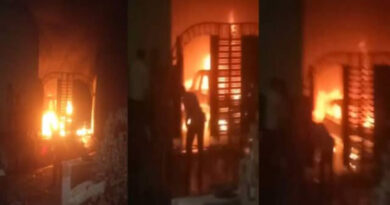 लोनी में तीन मंजिला इमारत में लगी भीषण आग, 2 बच्चों समेत 5 की मौत