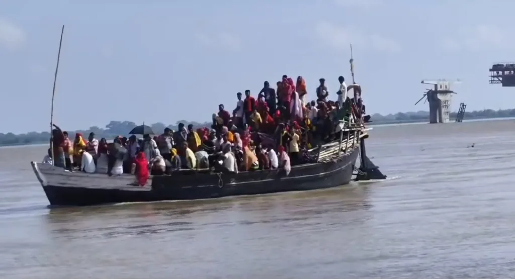 Boat in ganga