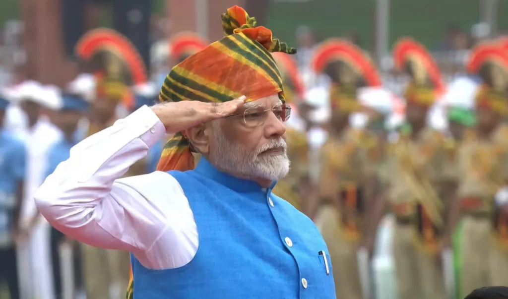 Pm modi flag hoisting