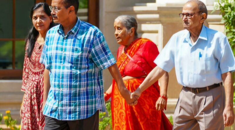 CM kejriwal family